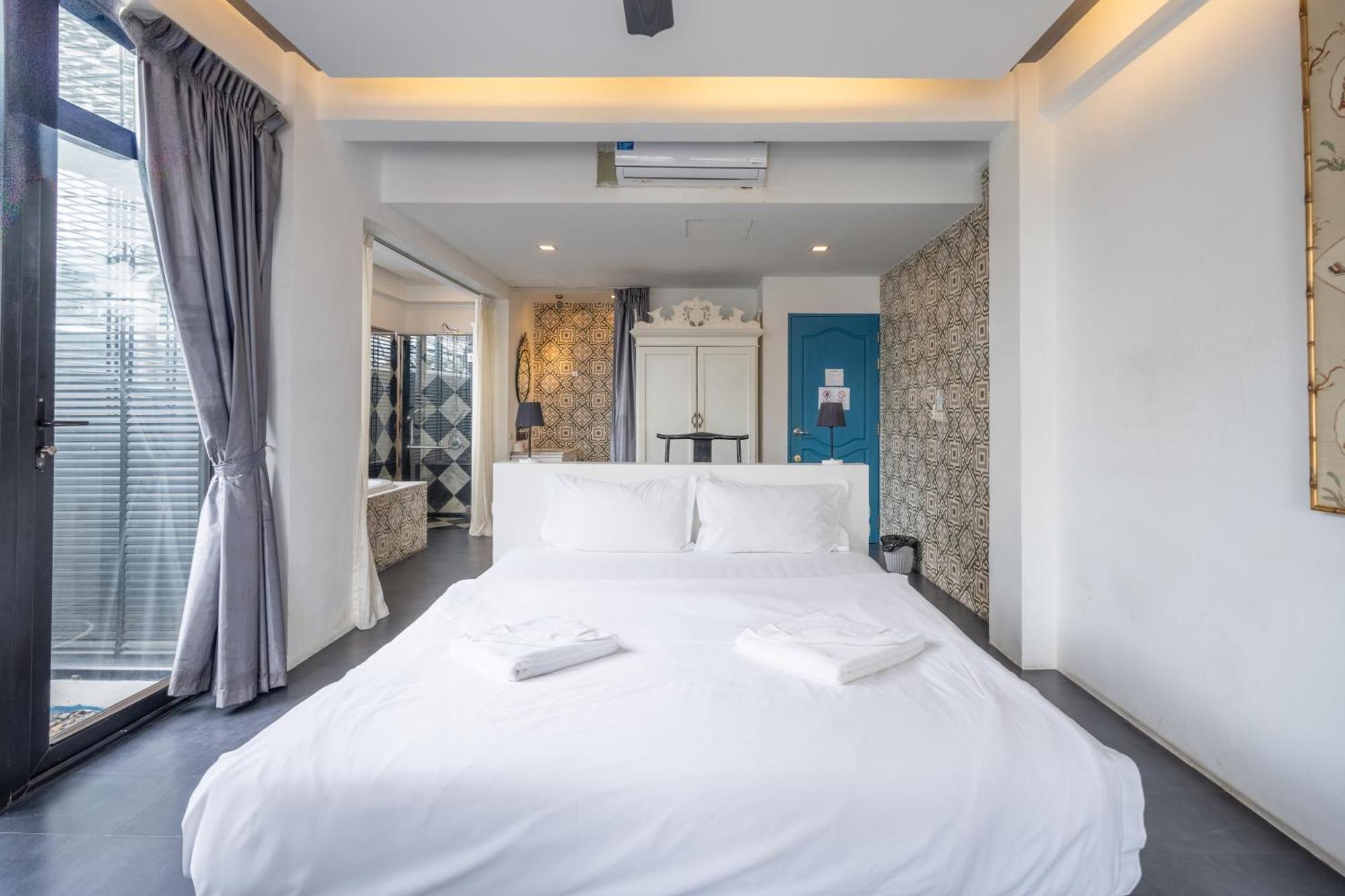 See Sea Villa Hotel Patong Buitenkant foto