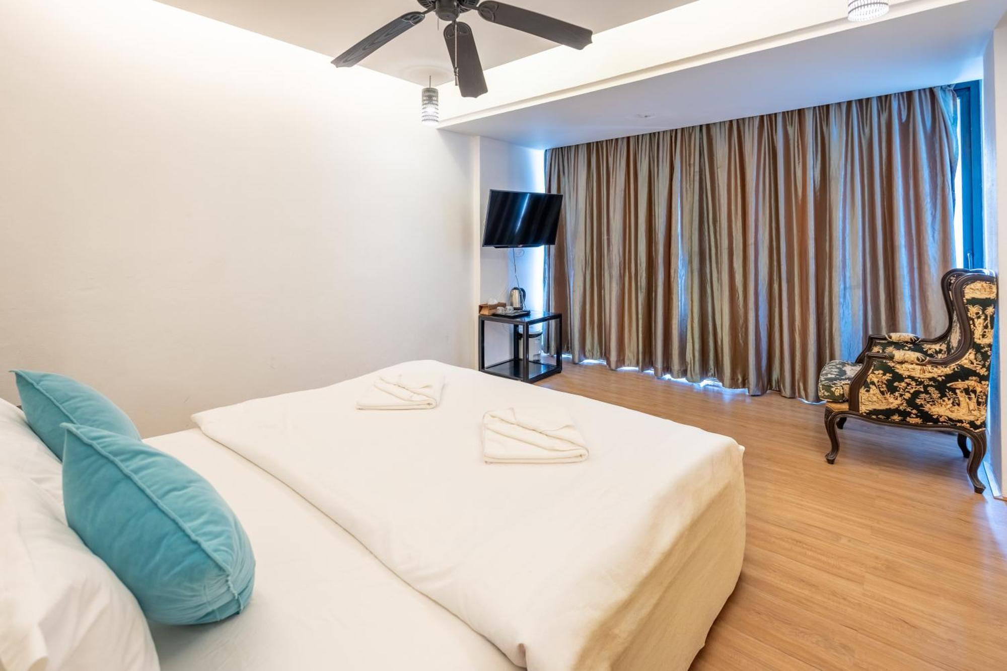 See Sea Villa Hotel Patong Buitenkant foto